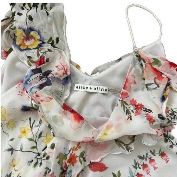 ⭐️ALICE + OLIVIA - PAULINA WHITE SILK SHEER FLORAL ASYMMETRICAL SILK TANK TOP⭐️ - Picture 3 of 8